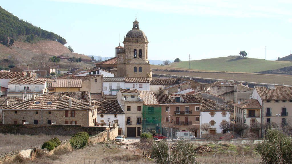 Las ediles Merche Yoldi y Yoana Lasterra inician las fiestas de Mañeru
